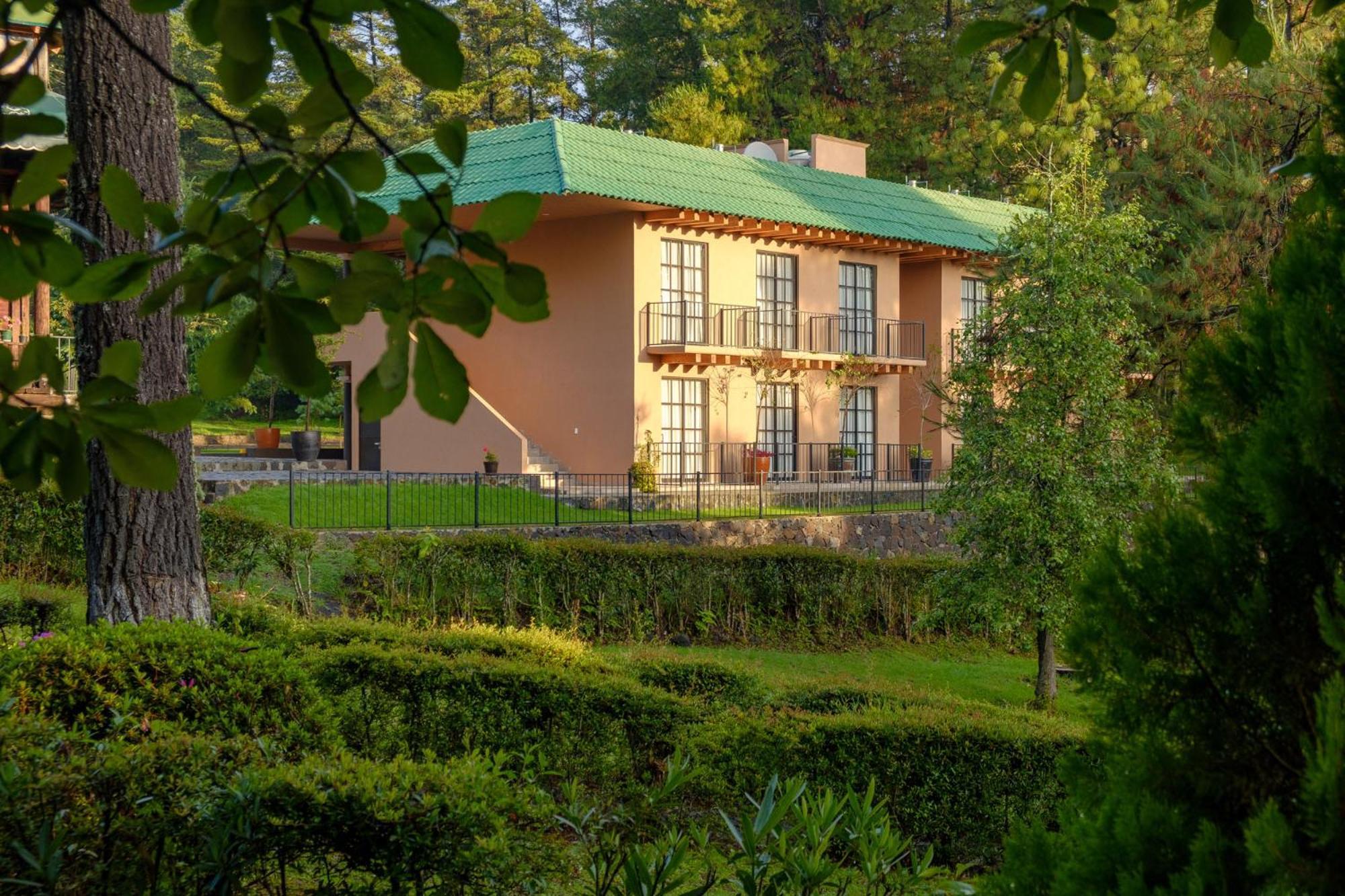 Zirahuen Forest And Resort Eksteriør bilde